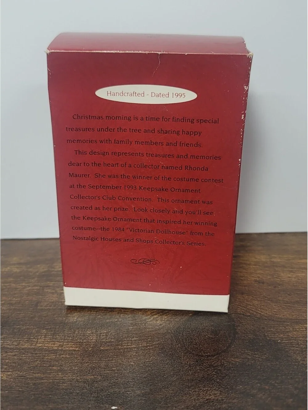 HALLMARK Keepsake 1995 CHRISTMAS MORNING ORNAMENT Presents Under Tree VTG V40
